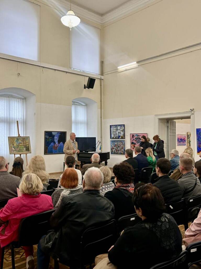 “Art Despite the War”:  an Exhibition for the All-Ukrainian Artist’s Day